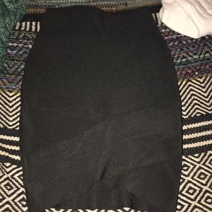 midi black skirt